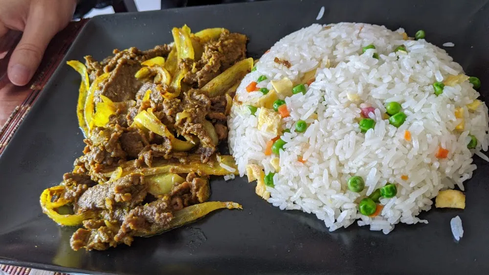 Boeuf Oignon Et Riz Cantonais